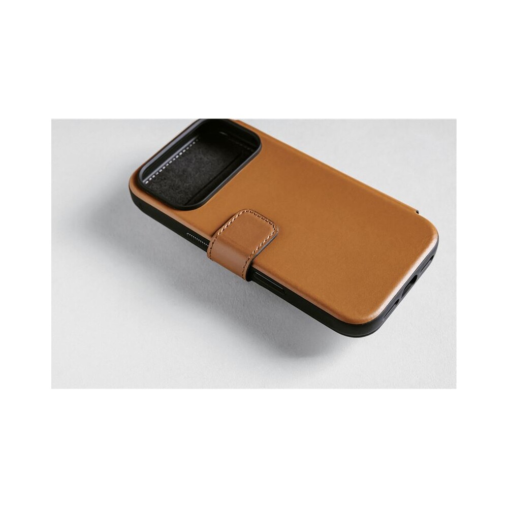 Nomad-Modern-Leather-Folio-MagSafe-kozene-pouzdro-iPhone-17-Pro-English-Tan
