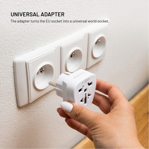 FIXED-EU-cestovni-adapter-2-pro-zapojeni-UK-US-AUS-zarizeni-do-EU-zasuvek-bily