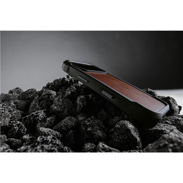 Nomad-Rugged-Leather-Case-Horween-MagSafe-kozeny-kryt-iPhone-17-Pro-Rustic-Brown