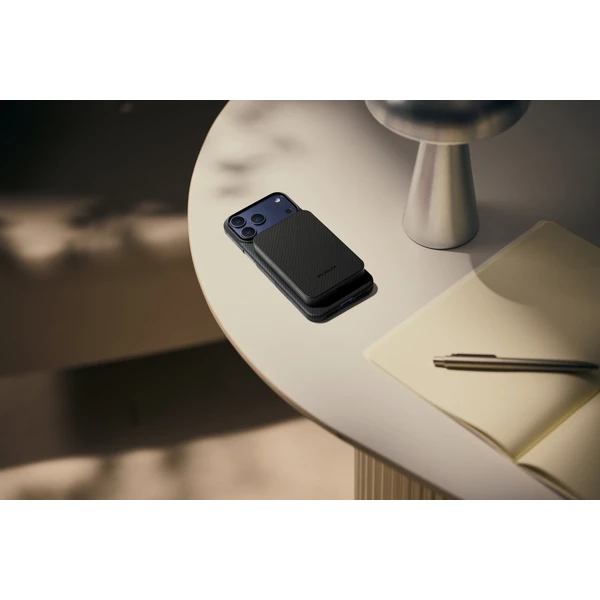 Pitaka-Powerbanka-15W-10000mAh-Qi2-MagSafe-Black-Grey